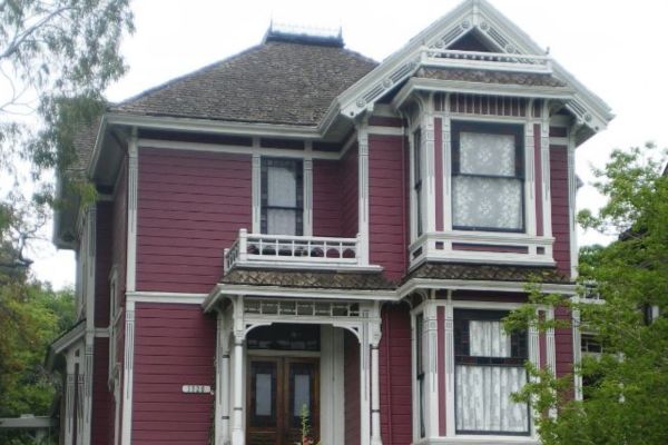 What is Brick Mold? 1